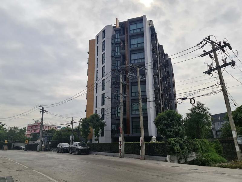  ขาย บ้านเดี่ยว/ทาวน์เฮ้าส์/คอนโด โครงการ  ขาย คอนโด ทรอปิคาน่า สมุทรปราการ ถนน ทางรถไฟสายเก่า ตำบล บางเมืองใหม่ อำเภอ เมืองสมุทรปราการ สมุทรปราการ  ราคาโปรโมชั่น  1,923,000     บาท    ลดจาก  2,071,000     บาท ราคาโปรโมชั่นตั้งแต่วันที่  2 มีนาคม - 31 พฤษภาคม 2569  รายละเอียดทรัพย์ -  พื้นที่ใช้สอย 35.40 ตร.ม.  -  บ้านหันไปทางทิศ ตะวันออกเฉียงใต้  พิกัดทรัพย์ :  https://maps.app.goo.gl/gTPfBxhrozYxLbbv7  สถานที่ใกล้เคียง   -  BTS 