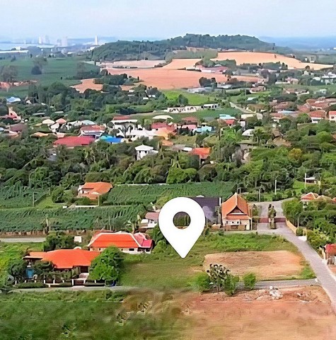 AOM 2583ขายที่ดินบางเสร่ ทำบ้านสองชั้นเห็นทะเล ขายยกแปลงเท่านั้นค่ะ   ขนาดที่ดิน 1 ไร่ 10.4 ตารางวา โฉนด 3 ใบ แบ่งเรียบร้อย เหมาะกับการซื้อไว้สร้างบ้าน หรือลงทุน       ราคา 6,000,000 บาท (14,619 บ/ตร.ว.)โฉนด ชื่อนามบุคลไทย ค่าโอนภาษีทุกอย่าง 50/50โฉนด 3 ใบ แบ่งขนาดไว้แล้วดังนี้ 1. ขนาด 116 ตารางวา 2. ขนาด 94.7 ตารางวา3.ขนาด 199.7 ตารางวา Selling land in Bang Saray, Selling the whole plot only.Location : Bang Sare  Land size 1 rai 10.4 square wah 3 title deeds, all divided neatly, suitable for buying to build a house 