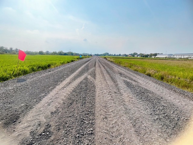 การันดี ถูกที่สุด ลำลูกกาคลอง10 เริ่ม2.39ล้าน/ไร่ มีหลายแปลง ไฟ3เฟส ถนน9เมตร T. o86-3ol-6l6lต้องรีบค่ะ มาไวไปไวมากค่ะ  การันตรี ถูกสุดละแวกนี้พิกัด คลอง 10 ลำลูกกา ถนนหลักคลอง 10 ฝั่งตะวันออกเข้าจาก ถนนลำลูกกา 2 กม.  ใกล้ จุดขึ้นลงทางด่วนจตุโชติ ลำลูกกา  2.5 กม. ก่อนถึงวัดป่านาพงสอบถาม/นัดเยี่ยมชม T.วรุณรัตน์ 086-301-6161   o86-3ol-6l6l*เนื้อที่ 1ไร่ (400ตรว.) ราคาเพีบง 2.39 ล้าน ฟรีโอน*เนื้อที่ 1.5 ไร่ (600ตรว.) �