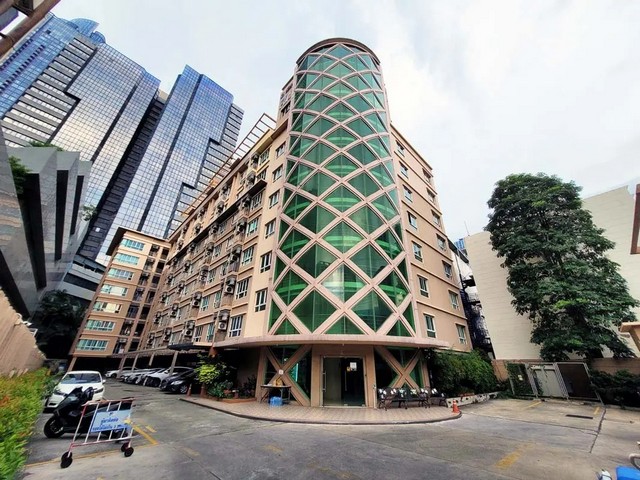   ขาย บ้านเดี่ยว/ทาวน์เฮ้าส์/คอนโด โครงการ คอนโด พี.จี.2 เดอะคอนโดเรสซิเด๊นท์ พระราม 9ถนน พระราม 9 แขวง ห้วยขวาง เขต ห้วยขวาง จังหวัด กรุงเทพมหานคร  ราคาโปรโมชั่น 1,525,000   บาท    ลดจาก  2,047,000    บาท ราคาโปรโมชั่นตั้งแต่วันที่  2 มีนาคม - 31 พฤษภาคม 2569  รายละเอียดทรัพย์ - พื้นที่ใช้สอย 30.12 ตร.ม.  พิกัดทรัพย์ : https://maps.app.goo.gl/kedjUSX2mgYbqY2JA  สถานที่ใกล้เคียง   -  โรงพยาบาลพระรามเก้า -  MRT พระราม 9 -  โลตัส ฟอร์จู