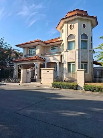 LV53420 ให้เช่า บ้านเดี่ยว หมู่บ้านกรีนเนอรี่วิลล์ ถ.รามคำแหง สะพานสูง ด้านขวาไปมีนบุรี-ร่มเกล้า-สุวรรณภูมิ ด้านซ้ายไป เดอะมอลล์บางกะปิ-ตลาดบางกะปิราคาเช่า : 100,000 บาท/เดือน (มัดจำ 2 เดือน และล่วงหน้า 1 เดือน รวม 300,000 บาท พร้อมเข้าอยู่ สัญญาเช่า 2-3 ปี)ที่ตั้ง : ถ.รามคำแหง แขวง สะพานสูง เขต สะพานสูง กรุงเทพ 10240ชื่อโครงการ : หมู่บ้านกรีนเนอรี่วิลล์รายละเอียด :- บ้าน 150 ตารางวา - พื้