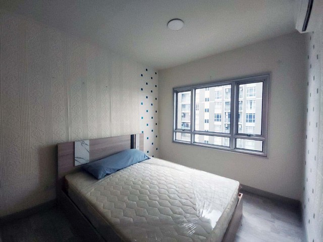  รหัสทรัพย์ (Code ID) :  PTT-26-B13221  ราคา  2,169,000 บาท (ราคาต่อรองได้) ▸ เนื้อที่  - ตารางวา พื้นที่ใช้สอย 31.83 ตารางเมตร   ▸ - ห้องนอน - ห้องน้ำ    ▸ 1 ที่จอดรถ   คอนโดหันไปทางทิศ   พิกัดทรัพย์ :  https://maps.app.goo.gl/g3FTH5V2cCREHXWv6  สถานที่ใกล้เคียง ▸ใกล้เซ็นทรัล เวสต์เกต ▸ใกล้เซ็นทรัล รัตนาธิเบศร์ ▸ใกล้ตลาดนกฮูก ▸ใกล้โรงพยาบาลพระนั่งเกล้า  สอบถามเพิ่มเติม / นัดชม โทร. 097-419-5982(พลอย) โทร. 096-932-4624(ออมสิน) Line : @panaya (มี@ด้านหน้า)  ป�