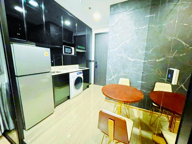 อารีย์ 1นอน 1น้ำ ใกล้BTS อารีย์140ม.คอนโด โนเบิล อราวน์ 27ตร.ม.23,998 B-M.อาคาร Low Rise ชั้น 4 ทิศใต้ ห้องตกแต่งพร้อมอยู่ ใกล้สำนักงาน Vanit Place ทำเลศักยภาพย่านอารีย์ ใกล้รถไฟฟ้า ร้านอาหาร รพ.พญาไท 2 1.6 กม.และแหล่งไลฟ์สไตล์ เชื่อมต่อถนนหลักหลายสายcondo Noble Around Ari  1 bed 1 bath near BTS Ari 140m. 27sq.m. 23,998B-M. Low rise building 4th floor south facing fully furnished Near Vanit Place offices Prime location in Ari close to BTS restaurants Phya Thai 2 Hospital 1.6 km. and lifestyle amenities connected to several main roadsถ.พหลโยธิน วิภาวดีรังสิต ประดิพัทธ์  �