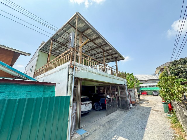 บ้านเดี่ยว 2 ชั้น สร้างเองเต็มพื้นที่ ใกล้วัดลาดปลาดุก บางใหญ่ นนทบุรีทำเลดี ใกล้เซ็นทรัลเวสต์เกต เดินทางสะดวก เหมาะอยู่อาศัยหรือทำโฮมออฟฟิศ ที่ตั้ง: ซอยวัดลาดปลาดุก ต.บางแม่นาง อ.บางใหญ่ จ.นนทบุรีhttps://maps.app.goo.gl/pB4ADV8ChRfxhNPy5ราคาเพียง 2,200,000 บาท รายละเอียดบ้านเนื้อที่ 41.2 ตร.วพื้นที่ใช้สอยประมาณ 108 ตร.มบ้านเดี่ยว 2 ชั้น2 ห้องนอน2 ห้องน้ำจอดรถได้ 2 คันบ้านสร้างเอง โครงสร้างแข็ง�