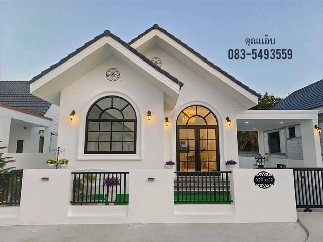 **ขายบ้านใหม่ โครงการบ้านมั่นคงทรัพย์ ต.หนองแม่ไก่ อ.โพธิ์ทอง จ.อ่างทองบ้านเดี่ยวชั้นเดียว สไตล์มินิมอล---------#ราคาขายเริ่มต้นเพียง 1.89 ล้าน ฟรีโอน!---------*พื้นที่ดินให้เลือกตั้งแต่ 73 – 88 ตารางวา^^แบบบ้าน 2 ห้องนอน | 2 ห้องน้ำ | 1 ห้องโถง | 1 ห้องครัวที่จอดรถ 2 คัน พื้นที่รอบบ้านกว้างขวาง#วางจองเพียง 20,000 บาท !!จองก่อนเลือกแปลงสวยก่อน! จำนวนจำกัด!#พิเศษสุด! บริการช่วยยื่นกู้ ฟรี!ดู�