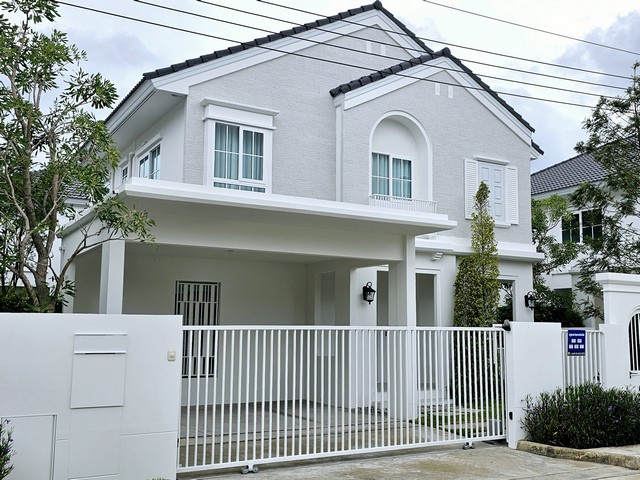 RH02087 บ้านเดี่ยวใช้เช่า 3 ห้องนอน 4 ห้องน้ำ ชัยพฤกษ์ บางนา กม.15 ตกแต่งเฟอร์ฯครบทั้งหลัง พร้อมเข้าอยู่ได้ทันทีโครงการ ,ชัยพฤกษ์ บางนา กม.15บ้านเดี่ยว 2 ชั้น 62 ตารางวา 184 ตารางเมตร 3 ห้องนอน 4 ห้องน้ำตกแต่งเฟอร์ฯครบทั้งหลังเครื่องปรับอากาศ , ตู้เย็น , ไมโครเวฟ , เตาแก๊ส , เครื่องทำน้ำอุ่น , มุ้งจีบกันยุง บ้านใกล้สวน ใกล้สโมสร ตำแหน่งแปลงเงียบสงบ ไม่พลุกพล่านที่อยู่: 234 หมู่ 3 �