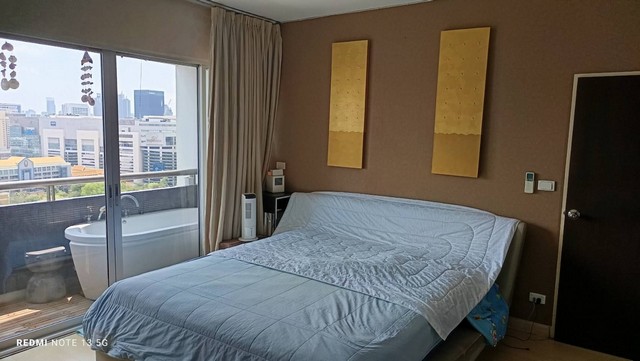 คอนโดให้เช่า เดอะ แพลทตินัม คอนโดมิเนียม ขนาด 2 นอน 115 ตรม ชั้นสูง ใกล้ ARL ราชปรารภ*** ราคาให้เช่า 45,000 บาท/เดือน ****** (สัญญา 1 ปี มัดจำ 2 เดือน ล่วงหน้า 1 เดือน) ****** สนใจติดต่อ คุณต่อ 089-175-6462 ***รายละเอียด (C2-0441)โครงการ The Platinum (เดอะ แพลทตินัม คอนโดมิเนียม) - พื้นที่ 115 ตร.ม. - ชั้น 16 ชั้น (ทั้งหมด 23 ชั้น) - 2 ห้องนอน 2 ห้องน้ำ มีอ่างอาบน้ำโซฟา โต๊ะอเนกประสงค์ ขนาดใหญ่ 10 ที่นั่งเคาเตอร์ครัว ทีวี ตู้เย็