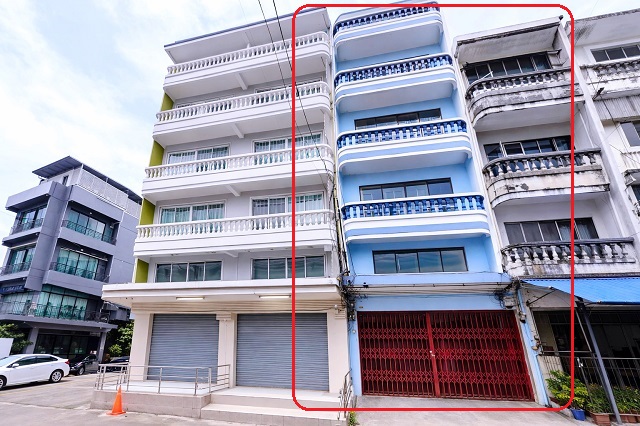 เพชรเกษม 94–104 MRT หลักสอง  อาคารพาณิชย์ให้เช่า 9,999 B-M  บางแค 3นอน 2น้ำ ใกล้ บิ๊กซี เพชรเกษม หลักสอง19 ตร.วา 229 ตร.ม.  3.5 ชั้น หน้าร้านกั้นกระจก เหมาะทำออฟฟิศ ร้านค้า near Big C Phetkasem 94-104 MRT LakSong Commercial building for rent 9,999 B-M in BangKhae 3bed 2bath 19 sq.wa, 229sq.m. 3.5stories. Glass-partitioned storefront. Suitable for office or shop.ซ.เพชรเกษม 94–104 แขวงหลักสอง แขวงบางแคเหนือ เขตบางแค กรุงเทพมหานคร 1016019 ตร.วา 229 ตร.ม.19 sq.wa. 229 sq.m.อาคารพาณิชย์ 3.5 ชั้น ทำเลบางแค โซนเพชรเกษมด้านหน้ากั้นกระ�