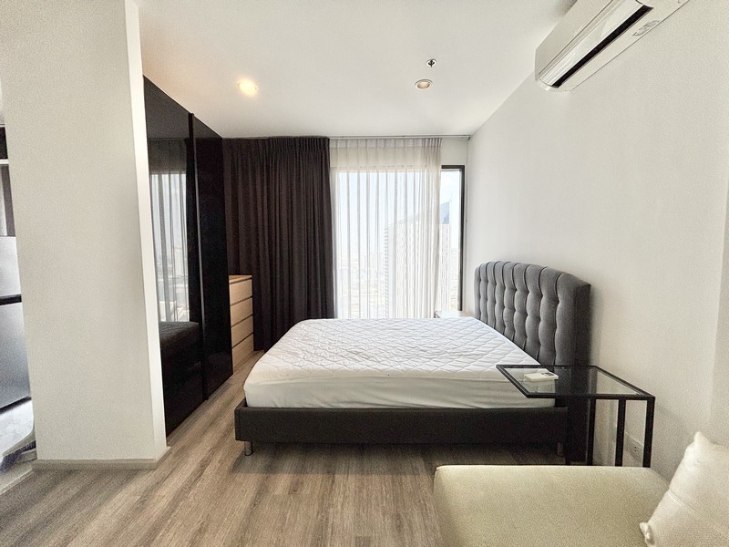 For Rent Ideo Mobi Asoke studio type 33rd Floor 28sqm Fully Furnished and closed to MRT Petchburi 