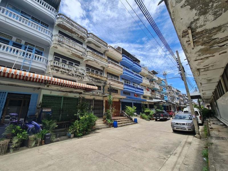  ขาย บ้านเดี่ยว/ทาวน์เฮ้าส์/คอนโด โครงการ  ขาย อาคารพาณิชย์ ทัศนีย์นิเวศน์ ซอย ประชาอุทิศ 121 ถนน ประชาอุทิศ แขวง ทุ่งครุ เขต ราษฎร์บูรณะ จังหวัด กรุงเทพมหานคร   ราคาโปรโมชั่น  1,740,000    บาท    ลดจาก    1,980,000   บาท ราคาโปรโมชั่นตั้งแต่วันที่  2 มีนาคม - 31 พฤษภาคม 2569  รายละเอียดทรัพย์ -  เนื้อที่ 17.90 ตร.ว.   พื้นที่ใช้สอย 178.00 ตร.ม.   -  บ้านหันไปทางทิศ ตะวันตก  พิกัดทรัพย์ :   https://maps.app.goo.gl/NeP2YXrUkzJdYBox7  สถาน�