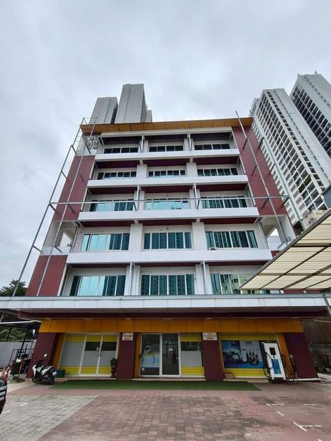 ให้เช่าอาคารพาณิชย์ 6 ชั้น ถนนบางนา-ตราด กม.6 ทำเลดี เหมาะทำธุรกิจ ใกล้เมกะบางนาราคาขาย 70,000,000 บาทราคาเช่า 400,000 บาท / เดือน ( ทั้งตึก )ที่ตั้ง ถนนบางนา-ตราด กม.6 ตำบลบางแก้ว อำเภอบางพลี สมุทรปราการ 10540ติดต่อ : คุณภัสพงณ์ 0634098164Line : binkem22https://www.facebook.com/profile.php?id=61581484955548เนื้อที่ 1-2-52 ไร่ พื้นที่ใช้สอยประมาณ 1,800 ตารางเมตร ( ชั้นละประมาณ 300 ตร.ม.) จำนวน 6 ชั้น มีที่จอดรถ 10 คัน อาคารขนาดใหญ่ เหมาะทำสำนักงา