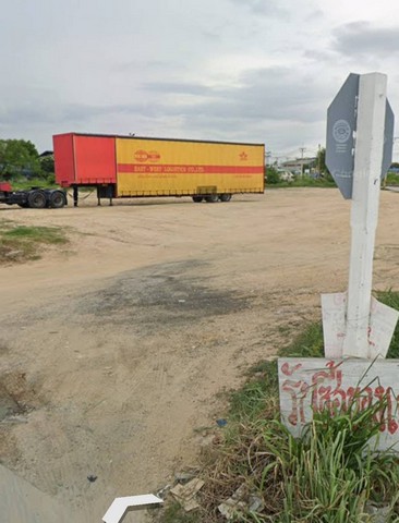 เช่าที่ดิน 4 ไร่ ติดถนนมอเตอร์เวย์สาย 7 กรุงเทพ - พัทยา ตำบลบึง อำเภอศรีราชา ชลบุรีรหัส TTR 2775- ที่ดินขนาด 4 ไร่ ถมแล้ว ติดถนนมอเตอร์เวย์สาย 7 (กรุงเทพ-พัทยา) เป็นทำเลศักยภาพสูงเหมาะสำหรับทำคลังสินค้า- ศูนย์กระจายสินค้า จอดรถหัวลาก  เนื่องจากเป็นเส้นทางหลักหลักเชื่อมสู่พื้นที่ EEC โดยพื้นที่บริเวณศรีราชา-หนองขาม-พัทยา - ตำแหน่ง: มอเตอร์เวย์สาย 7 (ทางหลวงพิเศษระหว่างเ�