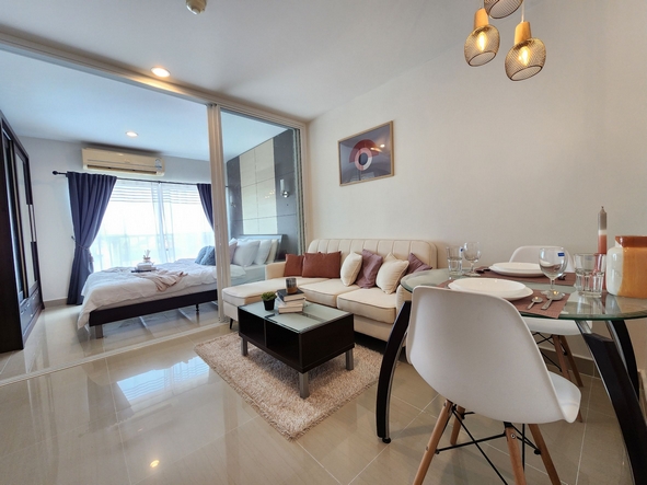 คอนโดให้เช่า เมโทรพาร์คสาทร ขนาด 31 ตรม. ใกล้ BTS วุฒากาศ พร้อมเฟอร์ฯ ตกแต่งใหม่รายละเอียด (รหัสทรัพย์ C2-0437)- คอนโดเมโทรพาร์ค ชั้น 6 พื้นที่ใช้สอย 31 ตร.ม. ขนาด  1 ห้องนอน, 1 ห้องน้ำ - พร้อมเฟอร์นิเจอร์ เตียงนอน ตู้เสื้อผ้า ชั้นวางทีวี  โซฟาใหม่ ห้องเพิ่งตกแต่งใหม่ - เครื่องใช้ไฟฟ้า  เครื่องปรับอากาศ เครื่องทำน้ำอุ่น ตู้เย็น - เตาไฟฟ้า 2 หัวเตาพร้อมที่ดูดควัน ยี่ห้อ เทก้า จำน�