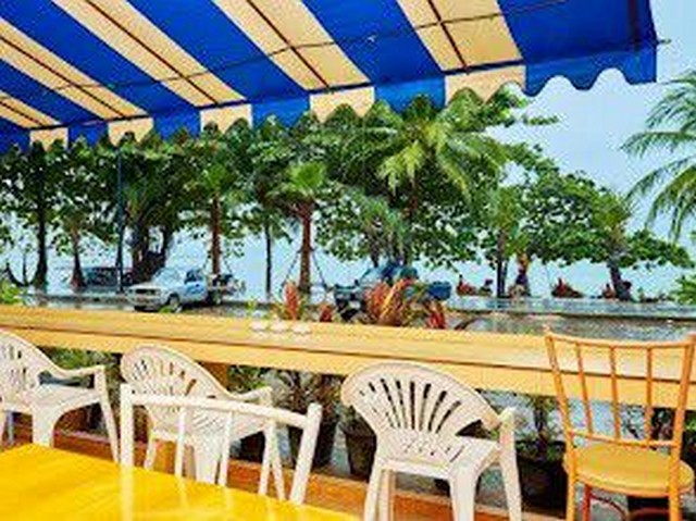 AOM 2612ขายด่วน โรงแรมติดทะเลจอมเทียนพัทยา ชายหาดทำเลดี จอดรถได้ มีสระว่ายน้ำ 80 ห้องขายด่วน ราคาคุยกันได้  ราคาขาย 120 ล้านบาทFor sale hote on the beach  very good location Jomtien beachfront  with restaurant on ground floor, rooms with sea view For sale 120 Million 144 wah2576 m280 roomsjomtien beach frontFor sale  12O Millionติดต่อขอรูปและรายละเอียดเพิ่มเติม  สนใจนัดชมสถานที่จริงContact  TEL/LINE คุณต๋อม 081-925-2443          TEL/LINE คุณต๋อย 086-542-7078อสังหาริมทรัพย์ ยินดีรับฝากขาย-เช่า อสังหาริมทรัพย์ทุกชนิด