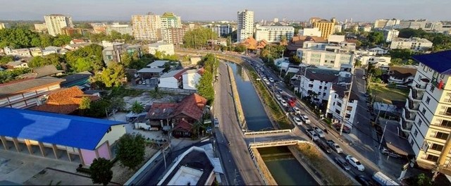 #ขายพร้อมผู้เช่า 3 ล้าน 88.44 ตรม. 2 นอน 1 น้ำ #HillPark1 คอนโด เปิดโอกาสลงทุน! คอนโด #ห้องมุม #วิวเมือง สวย ทำเลดี ห้องใหญ่ #ซื้ออยู่เองหรือปล่อยเช่าได้รายละเอียดห้องชั้น 14ขนาดห้อง 88.44 ตร.ม.• 2 ห้องนอน• 1 ห้องน้ำ• 1 ห้องครัว• 1 ห้องโถงกว้างขายพร้อมผู้เช่าสัญญาเช่าถึง กันยายน 2569 (รับรายได้ต่อเนื่องทันที)ราคาเพียง 3,000,000 บาทค่าใช้จ่ายวันโอน ผู้ซื้อ/ผู้ขาย ออกคนละครึ่งเหมาะทั้งลงทุนป�