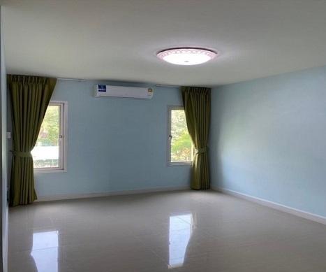 ให้เช่า บ้านแฝด 3 ชั้น สร้างใหม่ 3 ห้องนอน กรุงเทพกรีฑาซอย 8 ใกล้สนามกอล์ฟ ใกล้รถไฟฟ้าสายสีเหลือง ใกล้นานาชาติเวลลิงตัน เหมาะอยู่อาศัย*** ราคาเช่า 20,000 บาท/เดือน ประกัน 2 เดือน ล่วงหน้า 1 เดือน-- สามารถนัดวันเข้าชมได้ เสาร์-อาทิตย์ติดต่อ คุณช่อผกา โทร 0616198565 LINE 0616198565สำรอง LINE 0812523279 ส่งลิ้งก์ไว้ได้เลยรหัส# T26-303บ้านแฝด 3 ชั้น กรุงเทพกรีฑาซอย 8 แยก 2- เนื้อที่ 33.5 ตารางวา- 3 ห้องนอน- 4 ห้องน