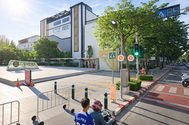 รร.สุรศักดิ์มนตรี 2.5 กม.24,999 B-M.ใกล้ BTS อารีย์ และอนุสาวรีย์ชัยสมรภูมิ ทำเลศักยภาพ เหมาะทำออฟฟิศ พร้อมที่จอดรถ สตูดิโอ BTSสะพานควาย 200ม.1 ห้องน้ำ 44 ตร.ม.ชั้น 4 อารีย์-สะพานควาย ร้านอาหารเดลิเวอรี่ หรือสตูดิโอ เดินทางง่าย salon delivery restaurant BTS SaphanKhwai 200m. parking available Studio apartment with 1 bathroom  44 sq.m. 4th floor Ari SaphanKhwai area 2.5km. from Surasakmontri School 24,999B-M. prime location suitable for office beautyor creative studio  easy access near BTS Ari and Victory Monument30-second videohttps://youtube.com/shorts/mk8sYLGliPUถนนพหลโยธิน แขวงสามเสนใน เข�