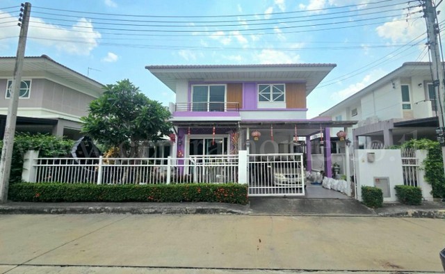 รหัสทรัพย์ : 6964บ้านเดี่ยว 61 ตร.วา ศุภาลัย การ์เด้นวิลล์ รังสิต คลอง 2 เดินทางสะดวกที่ตั้ง: ถนนรังสิต-นครนายก ตำบลประชาธิปัตย์ อำเภอธัญบุรี จังหวัดปทุมธานี 12120รายละเอียดทรัพย์&nbsp;- บ้านเดี่ยว 2 ชั้น เนื้อที่ 61.6&nbsp;ตารางวา พื้นที่ใช้สอย&nbsp;230 ตารางเมตร- 6 ห้องนอน, 3 ห้องน้ำ, 1 ห้องครัวไทย, 1 ห้องครัวฝรั่ง, 1 ห้องรับแขก, 2 ที่จอดรถ- เครื่องปรับอากาศ 4 เครื่อง, ผ้าม่านทั้งหลัง, ปั๊มน้ำ+�