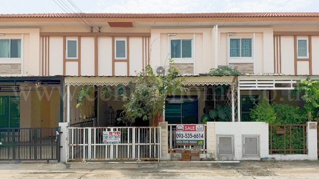 รหัสทรัพย์ 7031ทาวน์โฮม ไอลีฟ ทาวน์ 1 พระราม 2 กม.14 ต่อเติมครบ สภาพดี พร้อมอยู่ที่ตั้ง&nbsp;:&nbsp;ถนนพระราม 2 ตำบลพันท้ายนรสิงห์ อำเภอเมืองสมุทรสาคร จังหวัดสมุทรสาคร 74000รายละเอียดทรัพย์- พัฒนาโครงการโดย บริษัท กานดา เดคคอร์ จำกัด ทั้งโครงการมี 484 ยูนิต- ทาวน์โฮม 2 ชั้น เนื้อที่ 22.5 ตารางวา พื้นที่ใช้สอย 110 ตารางเมตร- 4 ห้องนอน, 2 ห้องน้ำ, 1 ห้องอเนกประสงค์, 1 ห้องครัว, 1 ที่จอดรถในร่ม- �