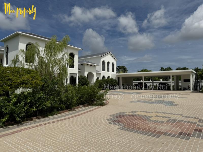 #ขายบ้านหรูพัทยา #บางละมุง #ชลบุรี  เนื้อที่ 6 ไร่ 1 งาน 72 ตร.ว.ใกล้เมือง – ความหรูหราและความสะดวกสบายที่คุณคู่ควร! ชีวิตแบบสงบสุขในธรรมชาติ – ใกล้เมืองพัทยา แต่อยู่ท่ามกลางความสงบและเป็นส่วนตัว???? อย่าพลาดโอกาสเป็นเจ้าของบ้านหรูใกล้พัทยา ที่พร้อมให้คุณสัมผัสประสบการณ์สุดพิเศษแบบไม่เคยมีมาก่อน!รายละเอียดบ้าน:เนื้อที่ 6 ไร่ 1 งาน 72 ตร.ว.พื้นที่บ้านหลัก 1626 ตร.ม.สร�