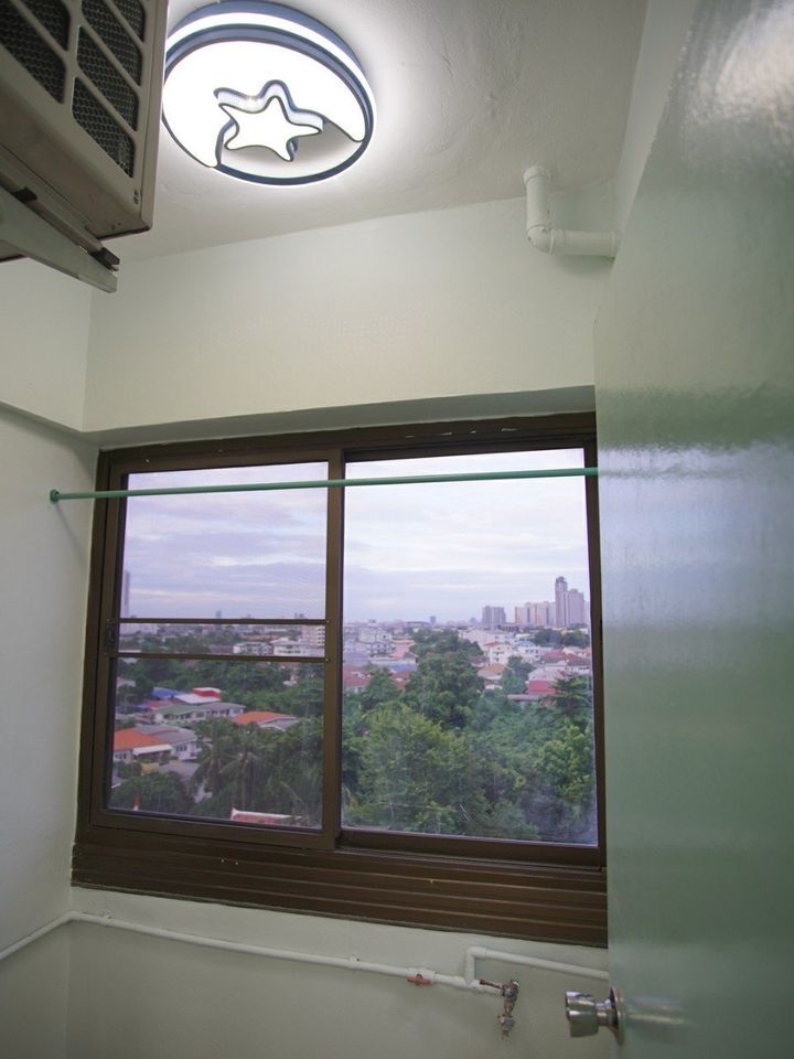 ขายคอนโดร่มโพธิ์ (เจ้าของขายเอง งดรับนายหน้า) รีโนเวทใหม่เอี่ยม ชั้น8 ห้อง 30ตรม.