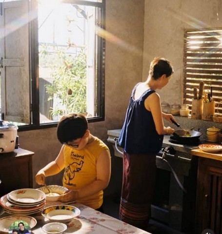 ให้เช่าบ้าน สถานที่ถ่ายทำ ทุกประเภท เช่น หนัง ละคร MV โฆษณา หนังสั้น คอนเท้นท์ และงานทุกประเภท  บ้านไม้ สวยตกแต่งแล้ว บ้านไม้สวยวิวทุ่งนา ย่านไทรน้อยบรรยากาศดีธรราชาติอากาศปลอดโปร่ง เย็นสบาย วิวดี ฟินสุดสุด อยู่แถวไทรน้อย สามารถตกลงและพูดคุยได้ เคยเป็นสถานที่ถ่ายทำหนัง ละคร และอื่นๆ มาก่อน สามารถนำเฟอร์หรืออุปกรณ์ตกแต่งเข้ามาได้สนใจ โทร/line :  0855608433                 096882