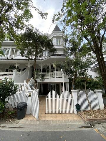 ขายทาวน์โฮม4 ชั้น โครงการแฟนตาเซีย วิลล่า 2 ถนนสุขุมวิท 107 หลังมุม หลังใหญ่ สไตล์ยุโรป ใกล้ BTS แบริ่งราคาขาย 21,400,000 บาท ( ขายพร้อมผู้เช่า รับค่าเช่าทันที 69,000 บาท/เดือน )ที่ตั้ง ถนนสุขุมวิท 107 ตำบลสำโรงเหนือ อำเภอเมืองสมุทรปราการ สมุทรปราการ 10270ติดต่อ : คุณภัสพงณ์ 0634098164Line : binkem22https://www.facebook.com/profile.php?id=61581484955548เนื้อที่ 51.5 ตารางวา พื้นที่ใช้สอย 240 ตารางเมตร จำนวน 4 ชั้น 4 ห้องนอน 5 ห้องน้ำ มีห้อง�