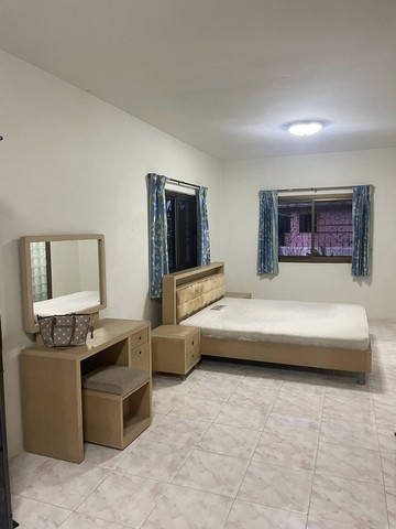 AOM 2625ปล่อยเช่า บ้านเดี่ยว 2 ชั้น! ทำเลดี เดินทางง่าย มีร้านค้า ยิมและอื่นๆหมู่บ้านสวนรุ่งโรจน์พัทยา-นาเกลือ- 3 ห้องนอน 2 ห้องน้ำ- แอร์ 3 ตัว- มีเครื่องทำน้ำอุ่น- ตู้เย็น- 2 เตียงนอน- โต๊ะทานข้าว- เตาแก๊ส + ถัง- โซฟา- โต๊ะตั้งทีวีใกล้กับ- Sun Fitness- 7/11- CJ MORE- ตลาดนาเกลือ / ตลาดอมร / ตลาดลานโพธิ์และอื่นๆราคาอยู่ที่ 25,000b ต่อเดือน ติดต่อขอรูปและรายละเอียดเพิ่มเติม  สนใจนัดชมสถานที่จริงCon