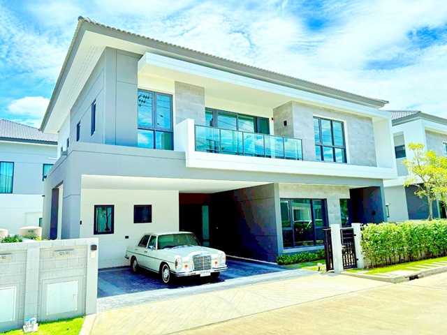 เมกะบางนา 500 ม.เดอะ ซิตี้ บางนา บ้านเดี่ยวหรูให้เช่า 4 นอน MRTลาซาล   5 น้ำติดทางคู่ขนานถนนบางนา-ตราด พื้นที่ใช้สอย 70 ตร.ว. 315 ตร.ม.139,998 B-M. บ้านหรูโครงการใหม่สไตล์โมเดิร์น ทำเลบางนา ใกล้รร.นานาชาติคอนคอร์เดียน 800 ม. ทางด่วนบูรพาวิถี กาญจนาภิเษก near Mega Bangna 500 m.MRT Lasalle ideal for premium living  near Concordian International School 800 m.Luxury detached house for rent 4 bed 5 bath adjacent to Bangna Trat expressway 70 sq.wa. 315 sq.m. price 139,998 B-M new modern luxury home in Bangna  close to Burapha Withi Expressway Kanchanaphisek Expressway and ถนนบางนา-ตราด ก