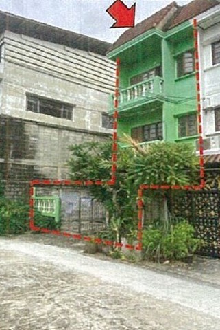   ขาย บ้านเดี่ยว/ทาวน์เฮ้าส์/คอนโด โครงการ   ขาย ทาวน์เฮ้าส์ เขตบางแค  กรุงเทพมหานคร  แขวงหลักสอง เขตบางแค กรุงเทพมหานคร  ราคาโปรโมชั่น  2,295,000    บาท    ลดจาก     2,970,000  บาท ราคาโปรโมชั่นตั้งแต่วันที่  13 มีนาคม - 31 พฤษภาคม 2569  รายละเอียดทรัพย์ -  เนื้อที่ 0-0-26.2 ตารางวา   -  บ้านหันไปทางทิศ เหนือ   พิกัดทรัพย์ :  https://maps.app.goo.gl/MWwfGtHTxq7xSqYJ6  สถานที่ใกล้เคียง   -  แม็คโคร ฟู้ดเซอร์วิส เพชรเกษม -  โรงพยาบาลเ�