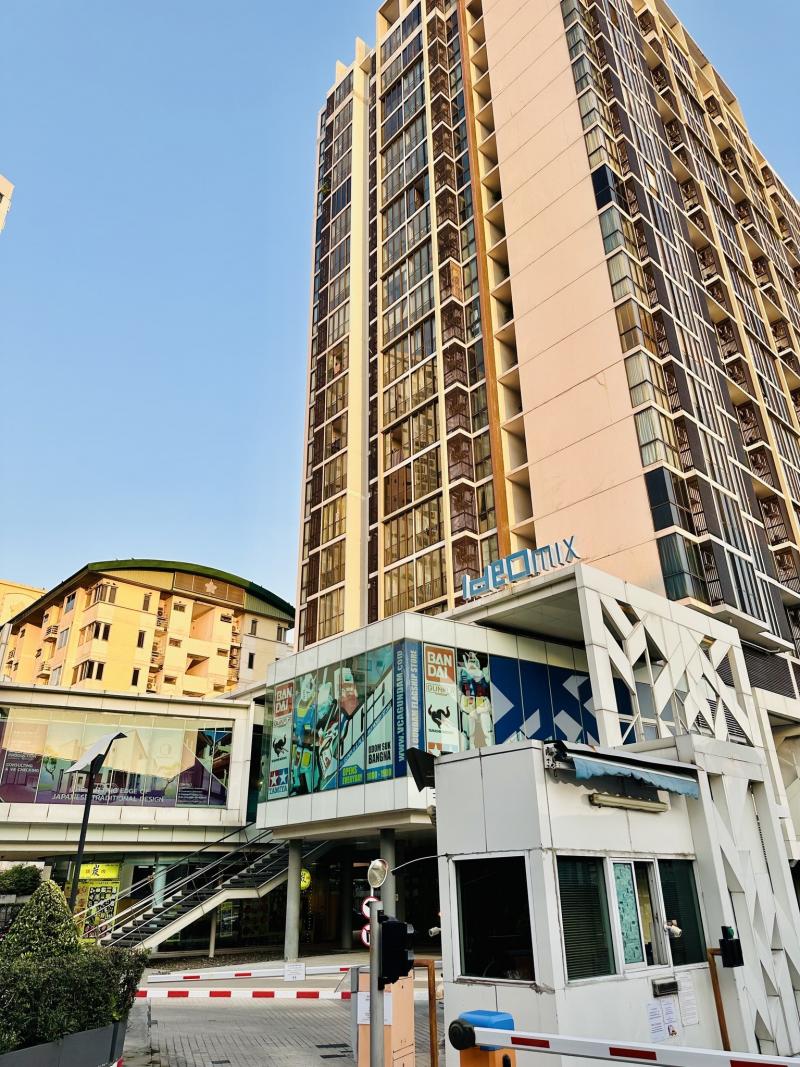 สนใจติดต่อโทร 091-772-4652LINE = Yakinikutanเพจร้าน : Yakiniku Tan Udomsukเซ้งด่วน 399,000 บ #รวมเงินมัดจำ&nbsp; ร้านปิ้งย่างสไตล์ญี่ปุ่น&nbsp; #สุขุมวิท103&nbsp; #ในคอนโด ไอดีโอ มิกซ์ ติดรถไฟฟ้า- ใกล้แหล่งชุมชน สถานที่ออกกำลังกายครบรูปแบบ- มีลูกค้าประจำ มีที่จอดรถ สะดวก สบาย- ตกแต่งอบอุ่น น่านั่ง พร้อมอุปกรณ์ครบ- ภายในร้านสะอาด โปร่ง โล่ง เพดานสูง- บรรยากาศดี พร้อมชุดลำโพงเครื่องเสียง- มีการกั้นห้องสำหรับส�