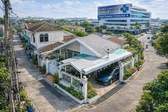 MRTโชคชัย 4 1.8กม. รพ. เปาโล โชคชัย4 1.2กม. ทำเลลาดพร้าว บ้านชั้นเดียวกว้างขวาง 2นอน 2น้ำ 44ตร.ว. 176ตร.ม. ร่มรื่น เงียบสงบ เหมาะอยู่อาศัย โฮมออฟฟิศ หรือไลฟ์ขายของออนไลน์ 18,499 B-M.  เดินทางสะดวก ใกล้แหล่งชุมชน ตลาดโชคชัย 4 500 ม.เดินทางสะดวก เชื่อมต่อถนนหลายเส้นทางMRT Chokchai4 1.8km.Paolo Chokchai4 Hospital 1.2km. spacious single story house 2bed 2bath 44sq.wa. 176sq.m. Chokchai 4 area shady and quiet ideal for living home office or online sales 18,499 B-M convenient Ladprao close to amenities and Chokchai 4 Market 500 m. easy access to multiple roadsถ.ลาดพร้าว โชค�