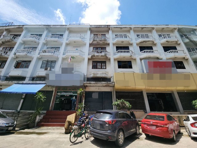   ขาย อาคารพาณิชย์  เขตบางขุนเทียน กรุงเทพมหานคร   ซอยพระรามที่ 2 ซอย 63 ถนนพระรามที่ 2 แขวงแสมดำ เขตบางขุนเทียน กรุงเทพมหานคร  ราคาโปรโมชั่น  2,721,000 บาท    ลดจาก  3,000,000 บาท ราคาโปรโมชั่นตั้งแต่วันที่  2 มีนาคม - 31 พฤษภาคม 2569  รายละเอียดทรัพย์ -  เนื้อที่ 21 ตารางวา พื้นที่ใช้สอย 254 ตารางเมตร -  - ห้องนอน - ห้องน้ำ  -  1 ที่จอดรถ  -  อาคารพาณิชย์หันไปทางทิศ  พิกัดทรัพย์ :  https://maps.app.goo.gl/93GsPS6dT9EpUy7g9  สถานท�