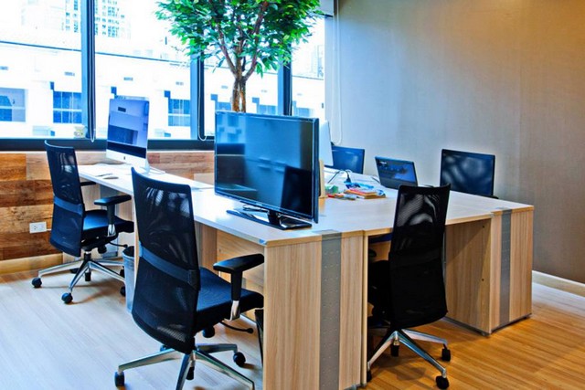ออฟฟิศตกแต่งพร้อมใช้ สุขุมวิท  อาคารเอ็มโพเรียม ทาวเวอร์ มีพนักงาน 1 ท่านขึ้นไป   BTS พร้อมพงษ์ โทร 025125909,  084-543-4833 ดูข้อมูลอาคารอื่นที่ www.irentoffice.com ยินดีรับฝากขาย-เช่าสำนักงาน- รองรับพนักงานตั้งแต่ 1 ท่านขึ้นไป ราคาค่าเช่าประมาณ 9,000 บาทขึ้นไป- มีอุปกรณ์สำนักงานครบทั้งโต๊ะ เก้าอี้ ตู้เก็บเอกสาร พร้อมใช้- ระบบอินเตอร์เน็ต และ wifi ตลอดระยะเวลาทำงาน- มีพนักงานต้อนรับ คอยรับโทร