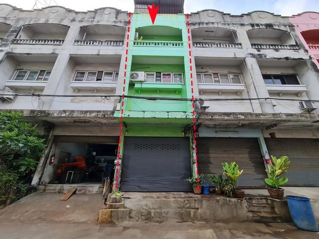   ขาย บ้านเดี่ยว/ทาวน์เฮ้าส์/คอนโด โครงการ อาคารพาณิชย์ บางพลี ถนน เทพารักษ์  สมุทรปราการถนน เทพารักษ์ ตำบล บางเสาธง อำเภอ บางพลี จังหวัด สมุทรปราการ  ราคาโปรโมชั่น  1,091,000    บาท    ลดจาก   1,305,000.-   บาท ราคาโปรโมชั่นตั้งแต่วันที่  2 มีนาคม - 31 พฤษภาคม 2569  รายละเอียดทรัพย์ -  เนื้อที่ 20.00 ตร.ว. พื้นที่ใช้สอย 194.00 ตร.ม. -  บ้านหันไปทางทิศตะวันออกเฉียงใต้  พิกัดทรัพย์ : https://maps.app.goo.gl/sULD4pM8Dw1Va2Tq6  สถานท