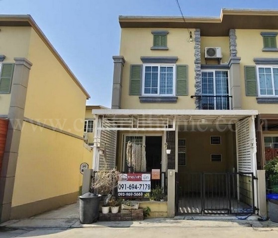 รหัสทรัพย์&nbsp;: N0549ทาวโฮม โกลเด้น นีโอ 3 พระราม 2 ซอยพันท้ายนรสิงห์ที่ตั้ง :&nbsp;ถนนพระราม 2 ตำบลพันท้ายนรสิงห์ อำเภอเมืองสมุทรสาคร จังหวัดสมุทรสาคร 74000รายละเอียดทรัพย์- บ้านเดี่ยว 2 ชั้น ขนาดพื้นที่ 17 ตารางวา พื้นที่ใช้สอยประมาณ 117 ตารางเมตร&nbsp;- 3 ห้องนอน, 2 ห้องน้ำ, 1 ห้องครัว, 1 ห้องรับแขก, 2&nbsp;ที่จอดรถ- แอร์ 3&nbsp;เครื่อง- ตกแต่งบิ้วอินทั้งหลัง- บ้านหันทางทิศใต้สิ่งอำนวยความสะด�