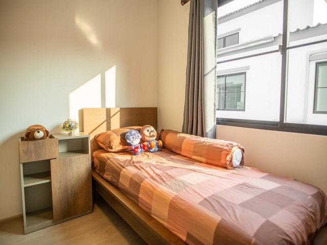 ให้เช่า ขาย ทาวน์โฮม โครงการ อินดี้ 5 บางนา กม.7 Indy 5 Bangna Km.7 ซอยเมืองแก้ว 7 ใกล้ Mega Bangna หลังมุม โซนส่วนตัว มีพื้นที่ด้านข้าง*** ราคาเช่า 42,000 บาท / เดือน*** ราคาขาย 6,790,000 บาทติดต่อ คุณช่อผกา โทร 0616198565 LINE 0616198565สำรอง LINE 0812523279 ส่งลิ้งก์ไว้ได้เลยรหัส # T26-360ทาวน์โฮม 2 ชั้นหลังมุม โซนส่วนตัว อินดี้ 5 บางนา กม.7 Indy 5 Bangna Km.7ทำเลศักยภาพ บางนา ใกล้ Mega Bangna และ The Glass Market• ขนาดที่ดิน 30.2 ตร.วา• พื้นที่ใช้สอย 122 ตร.ม.• 3 ห้อง�