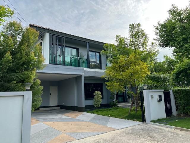 ให้เช่าบ้านเดี่ยว 2 ชั้น โครงการบุราสิริ วงแหวน-อ่อนนุช แปลงหัวมุม ใกล้เมกะบางนาราคาเช่า 120,000 บาท / เดือน ( สัญญาขั้นต่ำ 1 ปี ประกัน 2 เดือน ล่วงหน้า 1 เดือน )ที่ตั้ง ถนนกาญจนาภิเษก ซอยกาญจนาภิเษก 39 (วงแหวนรอบนอก) ตำบลราชาเทวะ อำเภอบางพลี จังหวัดสมุทรปราการติดต่อ : คุณภัสพงณ์ 0634098164Line : binkem22https://www.facebook.com/profile.php?id=61581484955548เนื้อที่ 106 ตารางวา พื้นที่ใช้สอย 230 ตารางเมตร จำนวน 2 ชั้น 4 ห้องนอน 3 