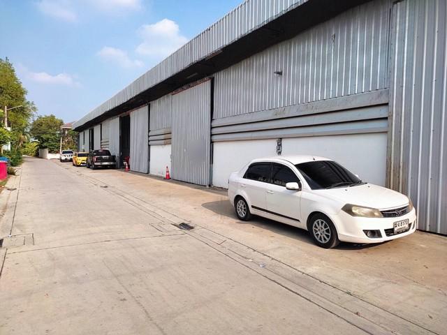 ให้เช่าโกดัง 180 ตรม.  มีออฟฟิศ ติวานนท์ ปากเกร็ด นนทบุรี  สนใจติดต่อ คุณเจี๊ยบ Tel. 093 678 5948 Tel. 094 448 5038 id : jeab_chickให้เช่าโกดัง 180 ตรม.  มีออฟฟิศ ไฟฟ้า 1 เฟสติวานนท์ ปากเกร็ด นนทบุรี  ขนาดพื้นที่ 180 ตรม. ราคา 27,000 บาท/เดือน(ราคานี้ สำหรับสัญญาเช่า 1 ปี)ประกัน 2 เดือน + ล่วงหน้า 1 เดือนสถานที่ใก้ลเคียงใกล้ห้าแยกปากเกร็ดโรงเรียนอัมพรไพศาลใก้ลซอยวัดกู้ถนนติวานนท์ถนนแจ้งวัฒนะทางด่วนแจ้งวัฒ�