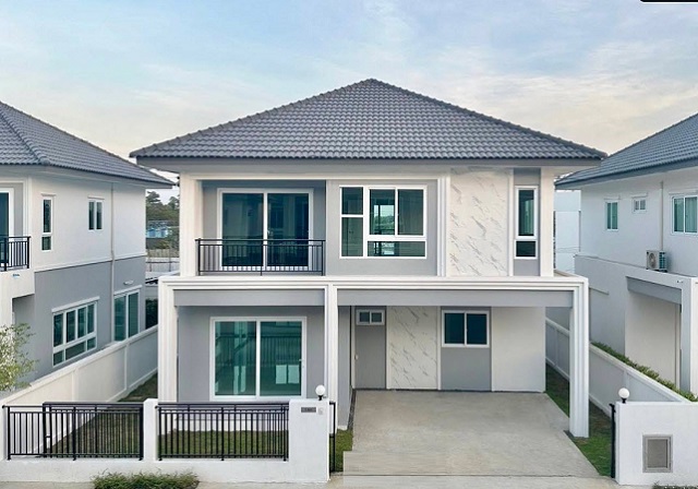  ให้เช่าบ้านโครงการคุณภาพ ฟังก์ชัน 4 นอน 3 น้ำ ม.เทคโนโลยีมหานคร บิ๊กซี หนองจอก 400 ม.ใกล้แม็คโคร หนองจอก 800 ม. พื้นที่ใช้สอย  50 ตร.วา. 200  ตร.ม. บ้านเดี่ยว 2 ชั้น 22,999 B-M. ทำเลศักยภาพหนองจอก เหมาะอยู่อาศัย หรือโฮมออฟฟิศ  ใกล้แหล่งชุมชน ตลาดหนองจอก 1 กม. และสิ่งอำนวยความสะดวกครบครัน ถ.สุวินทวงศ์Mahanakorn University Quality house for rent  BigC NongChok 400 m. Features 4 bed 3 bath 800 m. from Makro Nong Chok 50sq.wa. 200sq.m. 2story detached house 22,999B-M. Prime Nong Chok location suitable for residence or home office Clo