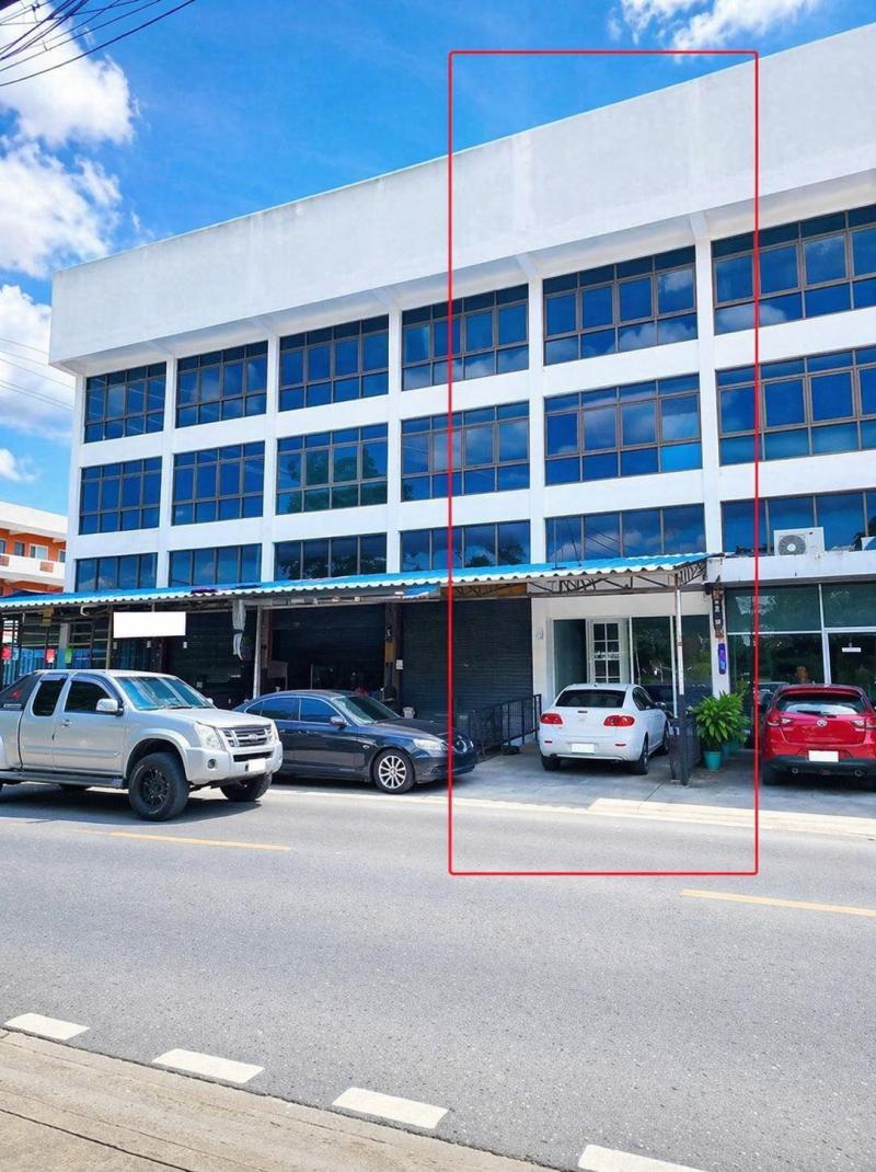  ให้เช่าตึกพาณิชย์ 3.5 ชั้น 23 ตรว. 318 ตรม. พระยาสุเรนทร์  รามอินทรา107-111  Lotus 7-Eleven แฟชั่น 3 กม. ตลาดหทัยมิตร 1.2 กม. 