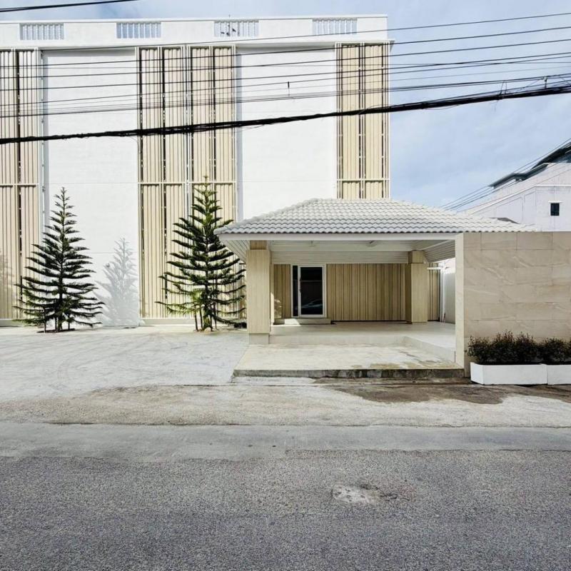 BR 1684 ให้เช่าพื้นที่ชั้น 1 ซอยปรีดีพนมยงค์ 14 ถนนสุขุมวิท 71 เหมาะทำหลากหลายกิจการ ใกล้ BTS พระโขนง