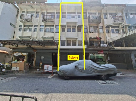 ให้เช่า ตึกแถว 3.5 ชั้น ซอยวัดด่าน ศรีนครินทร์ แบริ่ง สำโรง สมุทรปราการ บีทีเอสสำโรง อิมพีเรียล  Home office 3 stories Dansamrong locate in Srinakarin street  fully furnish closed to BTS Samrong ------------------------------------------------------------- ราคาเช่า : 20,000 บาท / เดือน สัญญา 1 ปี ขั้นต่ำ / เงินประกัน 2 เดือน / ล่วงหน้า 1 เดือน -------------------------------------------------------------  อาคารพาณิชย์ 3.5ชั้น เนื้อที่ 21 ตร.ว. พื้นที่ใช้สอย 250 ตร.ม. หน้ากว้าง 4 เมตร เหมาะอยู่อาศัย และทำออฟฟิศ สภาพดีพร้อมอยู