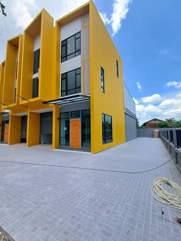 ให้เช่าโกดังและออฟฟิศ450 ตร.มสร้างใหม่ย่านบางใหญ่นนทบุรีซอยกัตนาบางม่วงไฟฟ้า3เฟส30แอมป์ใกล้ รพ.บางใหญ่ โรงถ่ายกันตนาราคาเช่า 45,000 บาท / เดือน ( สัญญาขั้นต่ำ 2 ปี ประกัน 2 เดือน ล่วงหน้า 1 เดือน )ที่ตั้ง ถนนบางใหญ่-บางคูลัด ซอยกันตนา ตำบล บางม่วง อำเภอบางใหญ่ นนทบุรี 11140https://www.facebook.com/profile.php?id=61581484955548ติดต่อ : คุณภัสพงณ์ 063-409-8164Line : deedaa23เนื้อที่ 50 ตารางวา พื้นที่ใช้สอยประมาณ 450 ตารางเมตร จำ�