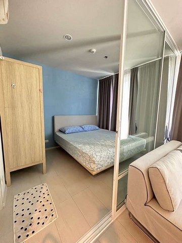 รายละเอียดห้อง:ขนาด: 30.20 ตร.ม.ชั้น: 2วิวทะเล: ชมบรรยากาศทะเลชะอำ-หัวหินได้จากห้องพักการตกแต่ง:1 ห้องนอน, 1 ห้องน้ำ, 1 โซนรับแขกพื้นที่ครัวกั้นแยกเป็นสัดส่วนติดตั้งเครื่องปรับอากาศ 2 เครื่อง (ในห้องนอนและห้องนั่งเล่น)เฟอร์นิเจอร์ครบ: พร้อมเข้าอยู่ทันที### จุดเด่นโครงการ:ห้องพักหันหน้าออก วิวทะเล ชมบรรยากาศธรรมชาติที่สวยงามสระว่ายน้ำขนาดใหญ่: พร้อมมุมพักผ่อนริม�