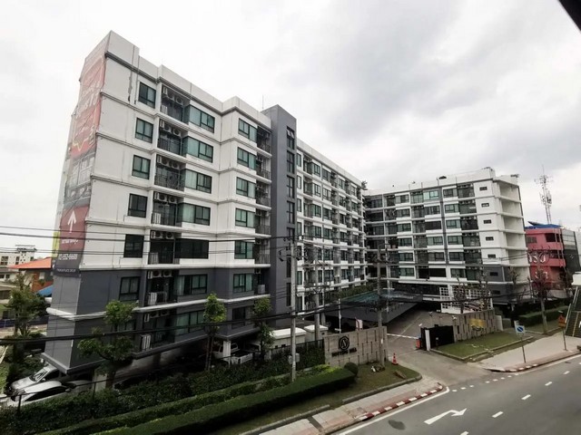    ขายคอนโด โครงการ นอตติ้ง ฮิลล์ พหลโยธิน-เกษตร  ห่างจากเซ็นทรัล รามอินทราเพียง 3.00 กม.  ถนน พหลโยธิน แขวง อนุสาวรีย์ เขต บางเขน จังหวัด กรุงเทพมหานคร  ราคาโปรโมชั่น  3,973,000  บาท    ลดจาก  5,346,000  บาท ราคาโปรโมชั่นตั้งแต่วันที่  2 มีนาคม - 31 พฤษภาคม 2569  รายละเอียดทรัพย์ -  พื้นที่ใช้สอย 53.47 ตร.ม.  พิกัดทรัพย์ : https://maps.app.goo.gl/ETrvRUwmJcR5VvodA  สถานที่ใกล้เคียง   -  มหาวิทยาลัยศรีปทุม  1.20 กม. -  วัดพระศรีมหาธา�