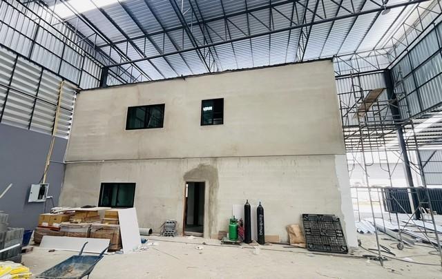 ให้เช่าโรงงานพื้นที่ 1 ไร่ โกดัง 1,100 โครงการสุวรรณบุตร ตำบลบางปลา อำเภอบางพลี รถสิบล้อ รถหกล้อ เข้าออกสะดวก(RK985)ติดต่อAgent : คุณเด่นชัย: 09-8481-8989:06-2839-4747ID Line :0984818989:https://line.me/ti/p/LRgsghypggโครงการสุวรรณบุตรขนาดพื้นที่ 1 ไร่ โรงงาน 1100 ตารางเมตร5 ห้อง 5 ห้องน้ำโครงสร้างอาคารแข็งแรงทำเลดี การเดินทางสะดวกรถสิบล้อ รถหกล้อ เข้าออกสะดวกเหมาะเป็นโกดังสินค้า โรงงานขนาดเล็กที่ตั้งโครงการ: หมู่ที่