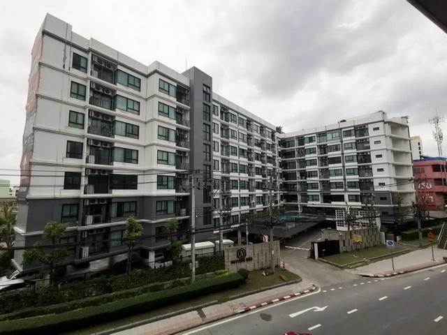    ขายคอนโด โครงการ นอตติ้งฮิลล์ พหลฯ-เกษตร   ห่างจาก BTS สถานีบางบัว 1.20 กม.   ถนน พหลโยธิน แขวง อนุสาวรีย์ เขต บางเขน จังหวัด กรุงเทพมหานคร  ราคาโปรโมชั่น  3,528,000   บาท    ลดจาก 4,850,000   บาท ราคาโปรโมชั่นตั้งแต่วันที่  2 มีนาคม - 31 พฤษภาคม 2569  รายละเอียดทรัพย์ -  พื้นที่ใช้สอย 52.77 ตร.ม.  พิกัดทรัพย์ : https://maps.app.goo.gl/ZayxV4nthNjTjHHi9  สถานที่ใกล้เคียง   -  มหาวิทยาลัยศรีปทุม 1.20 กม. -  ฺBTS สถานีบางบัว  1.20 กม. -  ตลาดบางบ�