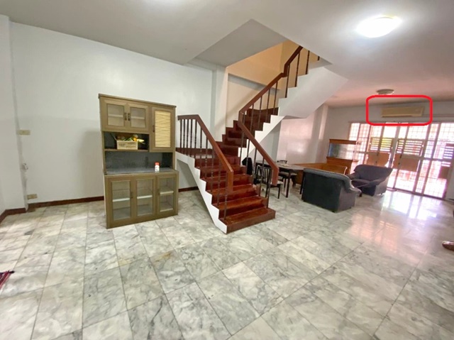 MRTบางขุนนนท์ บางยี่ขัน แอร์3ตัว ให้เช่าทาวน์เฮ้าส์ใหญ่ 3ชั้น 4นอน 3น้ำ 1ครัว 1จอดรถ 12,998 b-m 24 ตรว.240ตรม.เซ็นทรัลปิ่นเกล้า จรัญฯ43-45 Largest 4Bed Central Pinklao Charan43-45 MRT Bangkunnon 3Air Bangyikan For Rent Townhouse 3 Stories 240Sq.m 24Sq.wa 12,998 b-mแขวง อรุณอมรินทร์ เขตบางกอกน้อย กรุงเทพมหานคร 24 ตรว.240 ตรม.24 Sqwa.240Sqm.มีเฟอร์นิเจอร์พร้อมอยู่เครื่องปรับอากาศ 3ตัวเครื่องทำน้ำอุ่นเตียง ตู้เย็น โต๊ะกินข้าว โทรทัศน์ ชุดโซฟา 4 ห้องนอน 3 ห้องน้ำ1 ห้องครัว1 จ