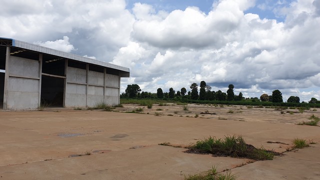   ขาย บ้านเดี่ยว/ทาวน์เฮ้าส์/คอนโด โครงการ โกดังยโสธรตำบลทุ่งมน อำเภอคำเขื่อนแก้ว จังหวัดยโยธร  ราคา   6,080,000   บาท   ราคาโปรโมชั่นถึง 31 พฤษภาคม 2569  รายละเอียดทรัพย์ -  เนื้อที่ 4,641.00 ตารางวา  พื้นที่ใช้สอย 11,500.00 ตารางเมตร  พิกัดทรัพย์ : https://maps.app.goo.gl/7FV7BpgMxfNvMyM2A  สถานที่ใกล้เคียง   -  โรงเรียนโพนทันเจริญวิทย์ -  โรงพยาบาลคำเขื่อนแก้ว -  PTT Station ปตท.คำเขื่อนแก้ว -  ตลาดสดเทศบาลตำบลคำเขื่อนแก้ว  ร